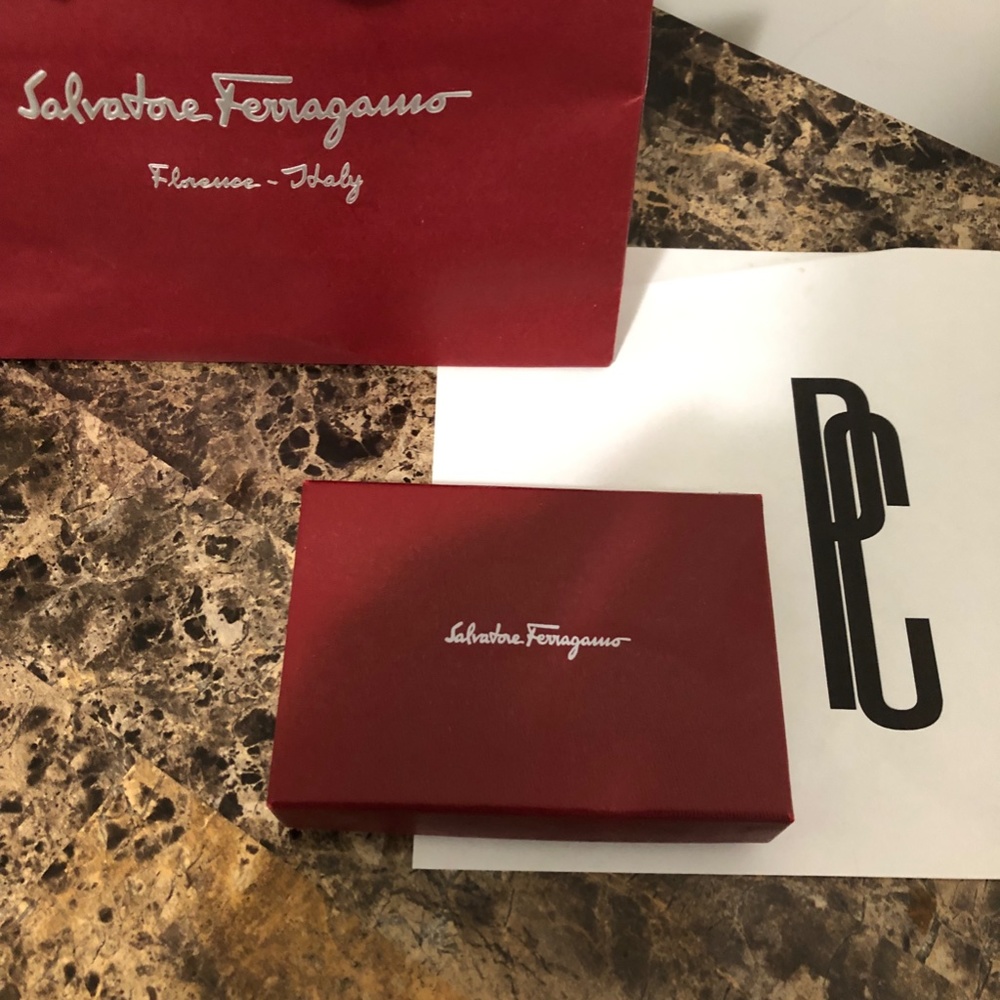 Salvatore Ferragamo Card Holder - Picture 3 of 11